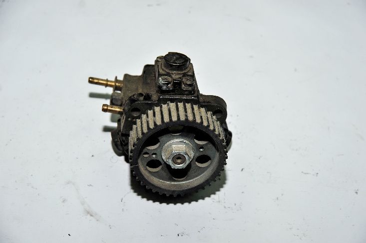 PUNTO ÇIKMA YEDEK PARÇA FİAT ÇIKMA YEDEK PARÇA   (281)LİNEA MAZOT POMPASI